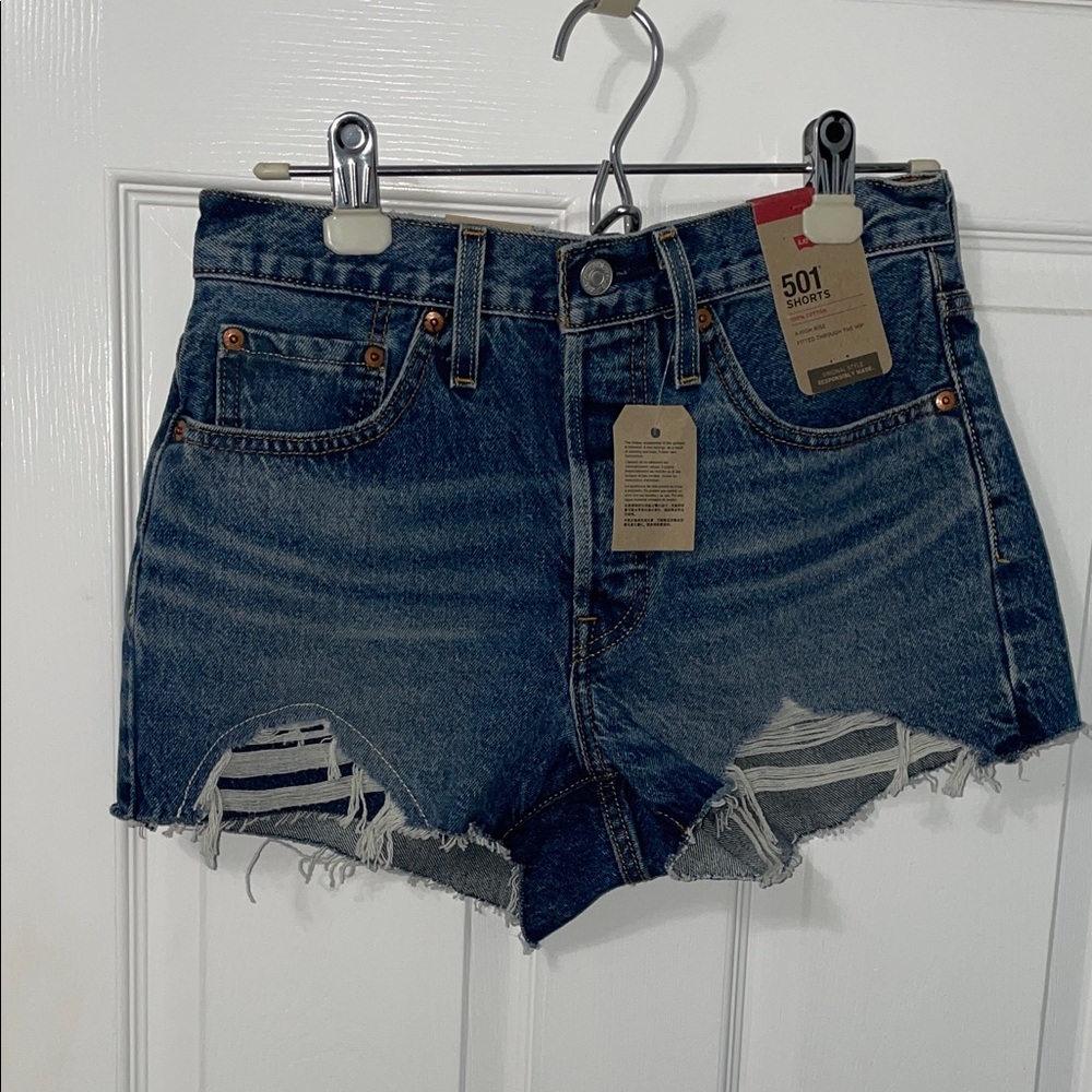 NWT Levi 501 Women's Distressed Blue Jean Shorts